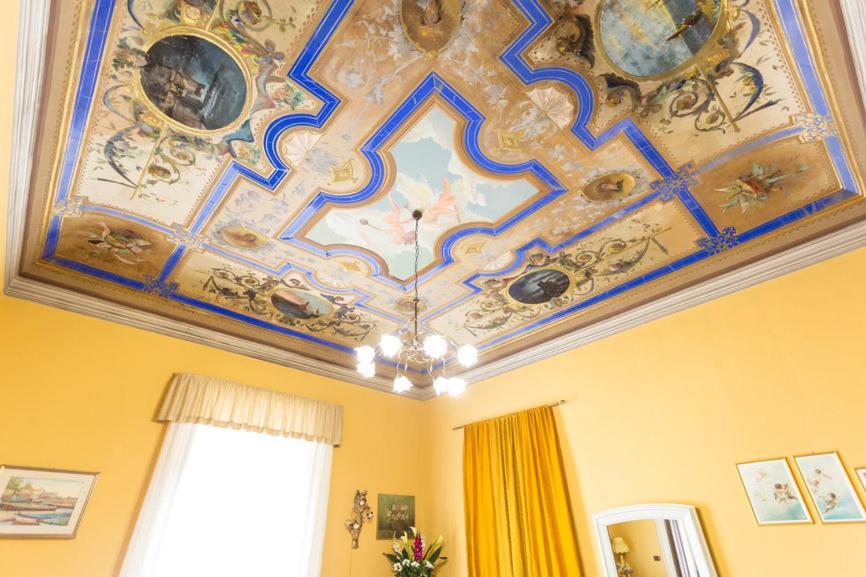 Doppelzimmer mit Balkon